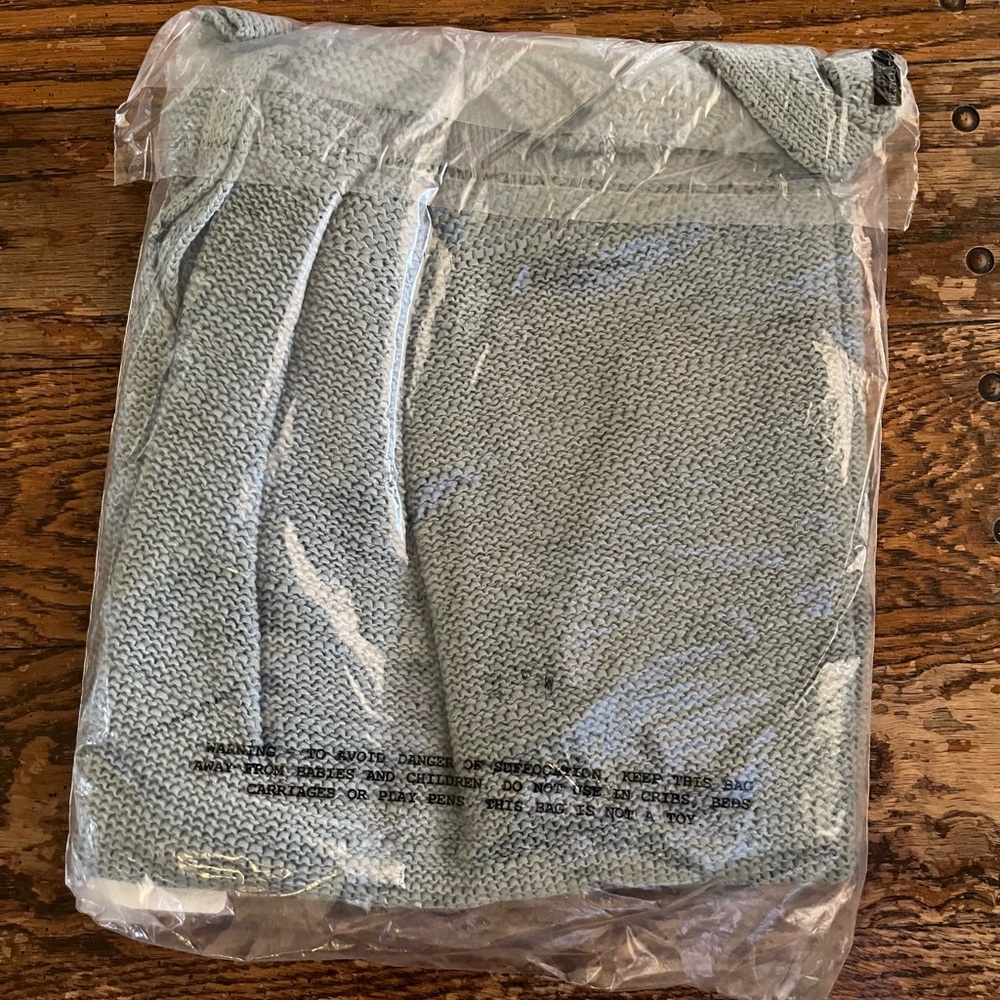 J. Jill Women's Soft Blue and Sage Knit sleeveless Sweaters. - Picture 5 of 5